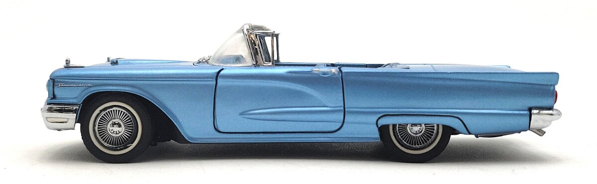 Franklin Mint B11UK17 1:43 Diecast 1948 Ford Thunderbird Convertible EX