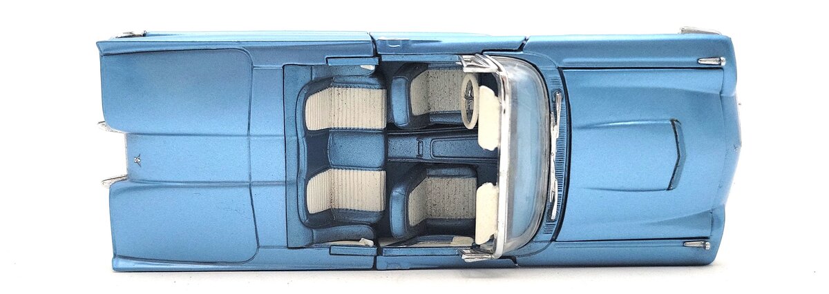 Franklin Mint B11UK17 1:43 Diecast 1948 Ford Thunderbird Convertible EX