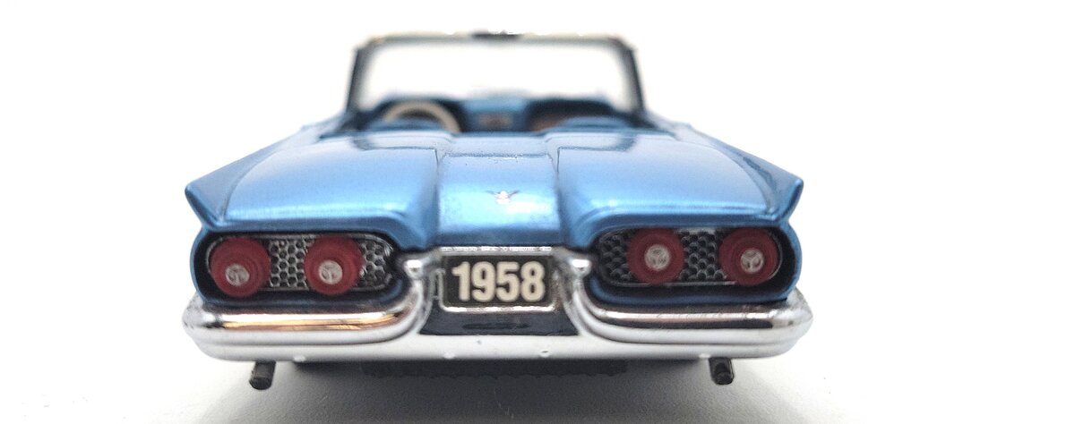 Franklin Mint B11UK17 1:43 Diecast 1948 Ford Thunderbird Convertible EX