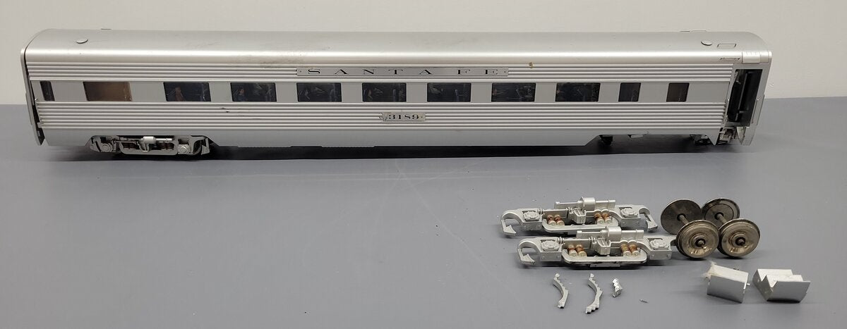 USA Trains R31001-2 Santa Fe Super Chief Coach Car #3189
