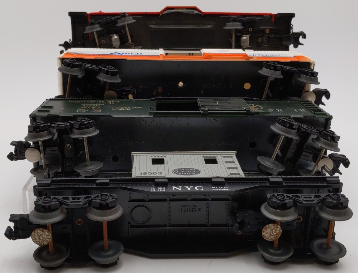 Lionel O Gauge Boxcars & Cabooses: 6-9733, 6-9787, 6-16503, 6-16804 [4] VG/Box