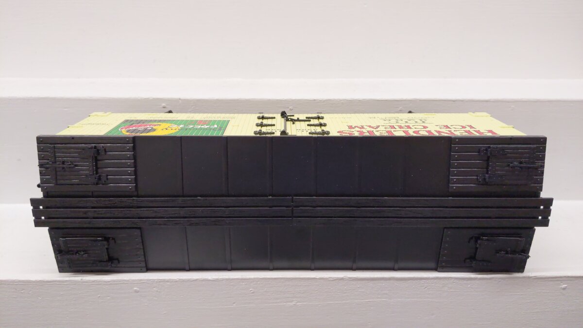 USA Trains 16232 G Hendlers Ice Cream Refrigerator Car EX/Box