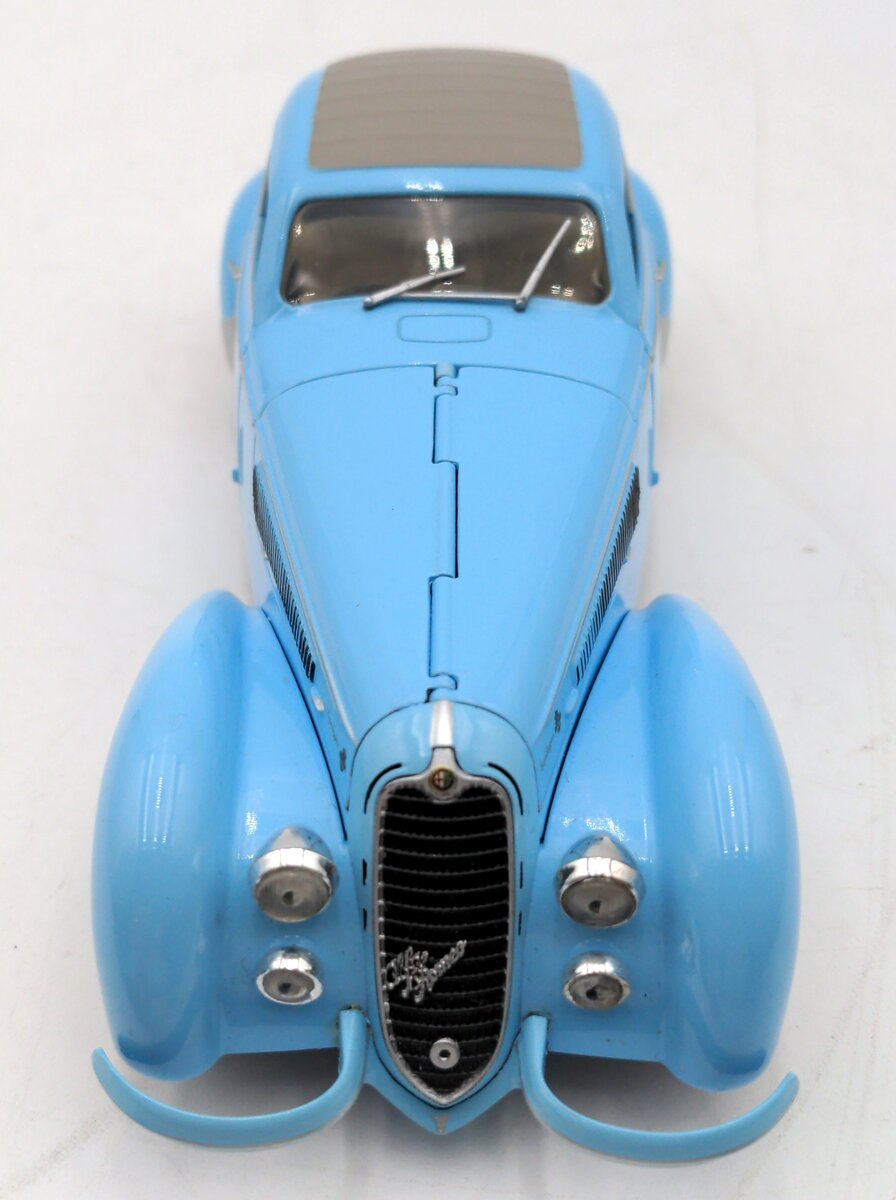 Minichamps 1:24 Diecast 1938 8C 2900 B Lungo Touring EX