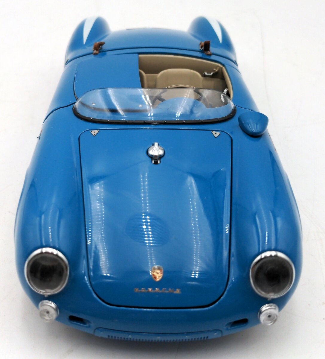 Schuco 1:18 Scale Diecast Porsche 550 A Spyder LN