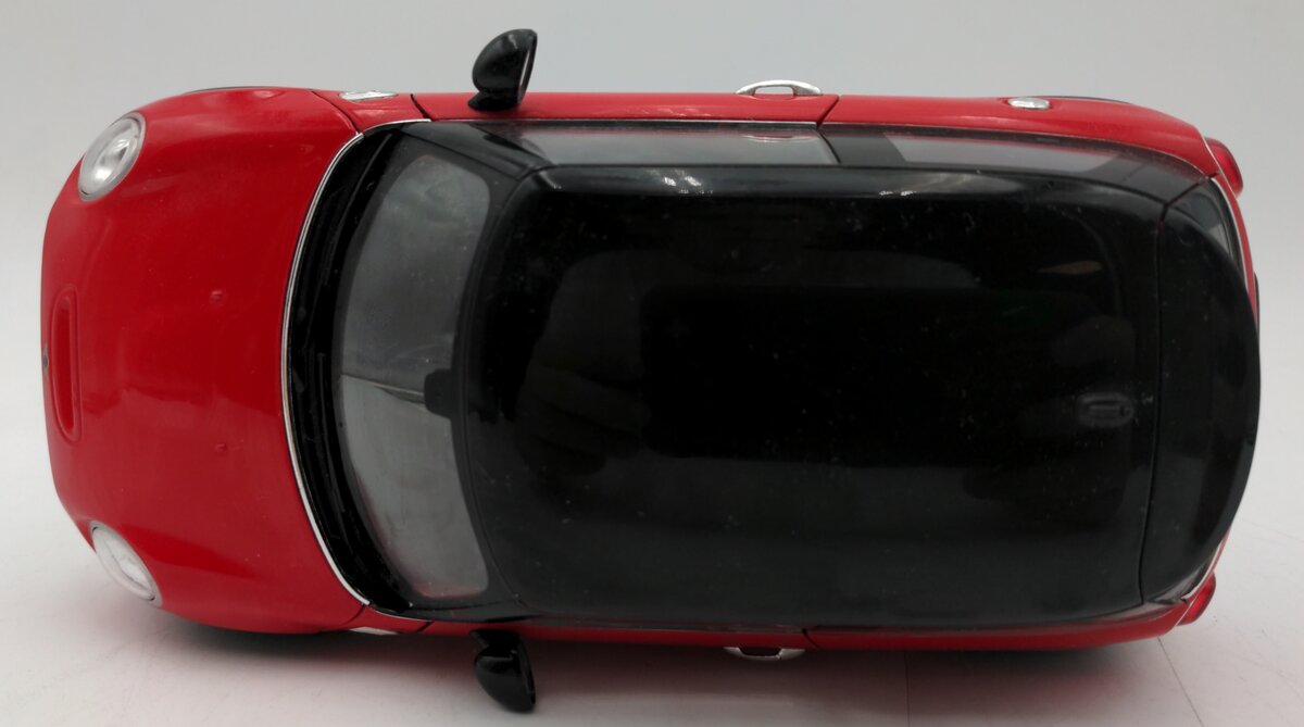 Welly Diecast 18050 1:18 Scale New Mini Hatch EX