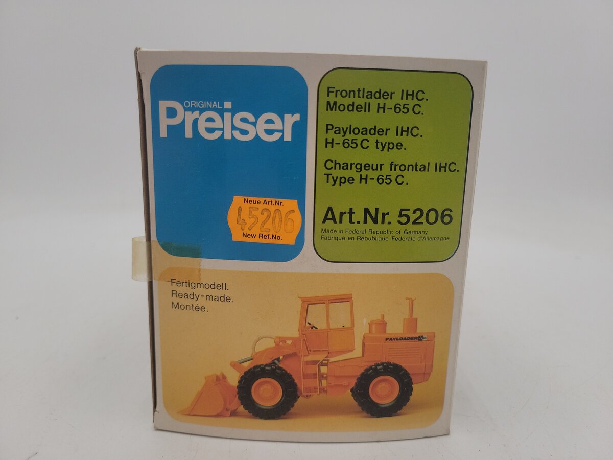 Preiser 5206 G International Harvester Payloader H-65C Type Front Loader Tractor EX/Box