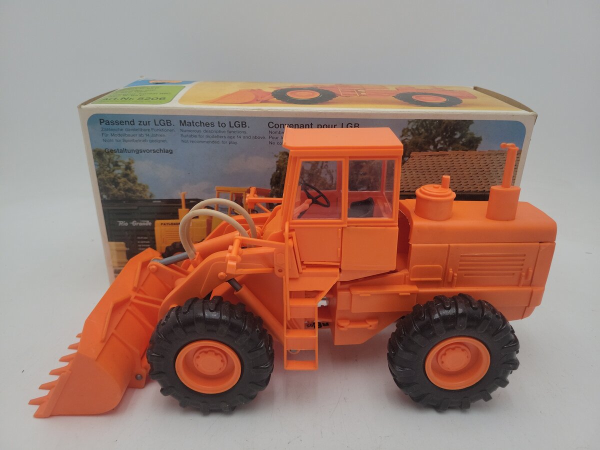 Preiser 5206 G International Harvester Payloader H-65C Type Front Loader Tractor EX/Box