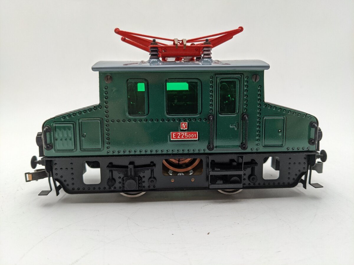 ETS 100 O CSD Series E 225.0 Electric Locomotive #225001 EX