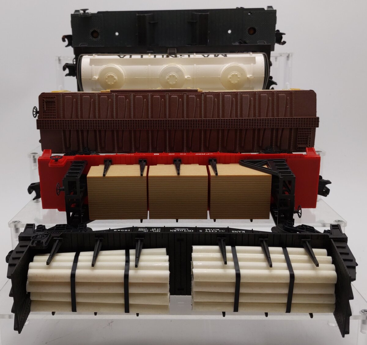 Lionel O Gauge Flatcars & Freight Cars: #9279, #9383, #5703, #16350, #16382 [5] VG/Box