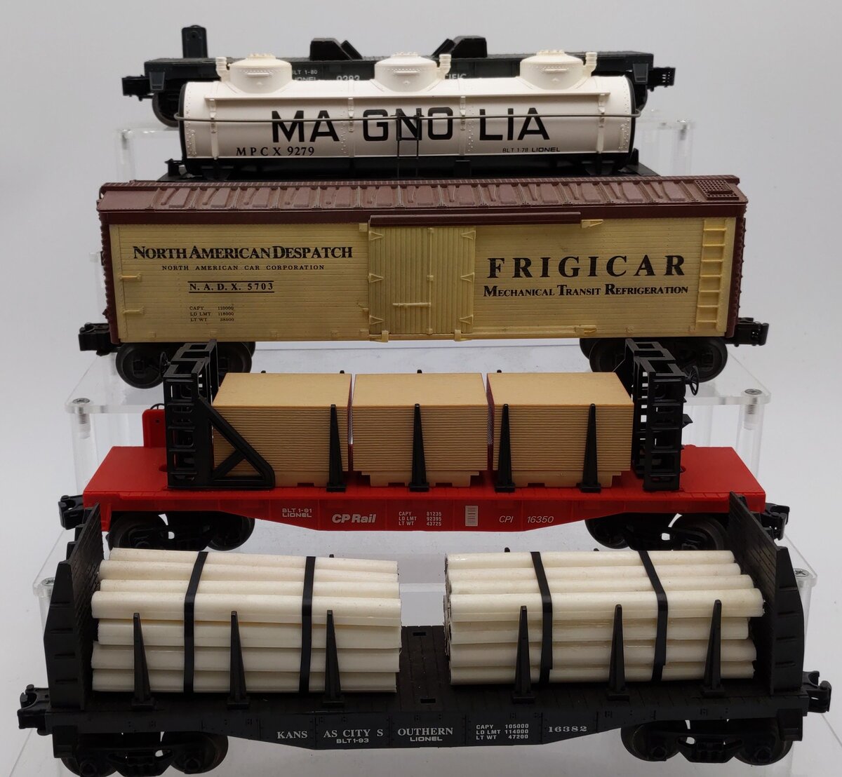 Lionel O Gauge Flatcars & Freight Cars: #9279, #9383, #5703, #16350, #16382 [5] VG/Box
