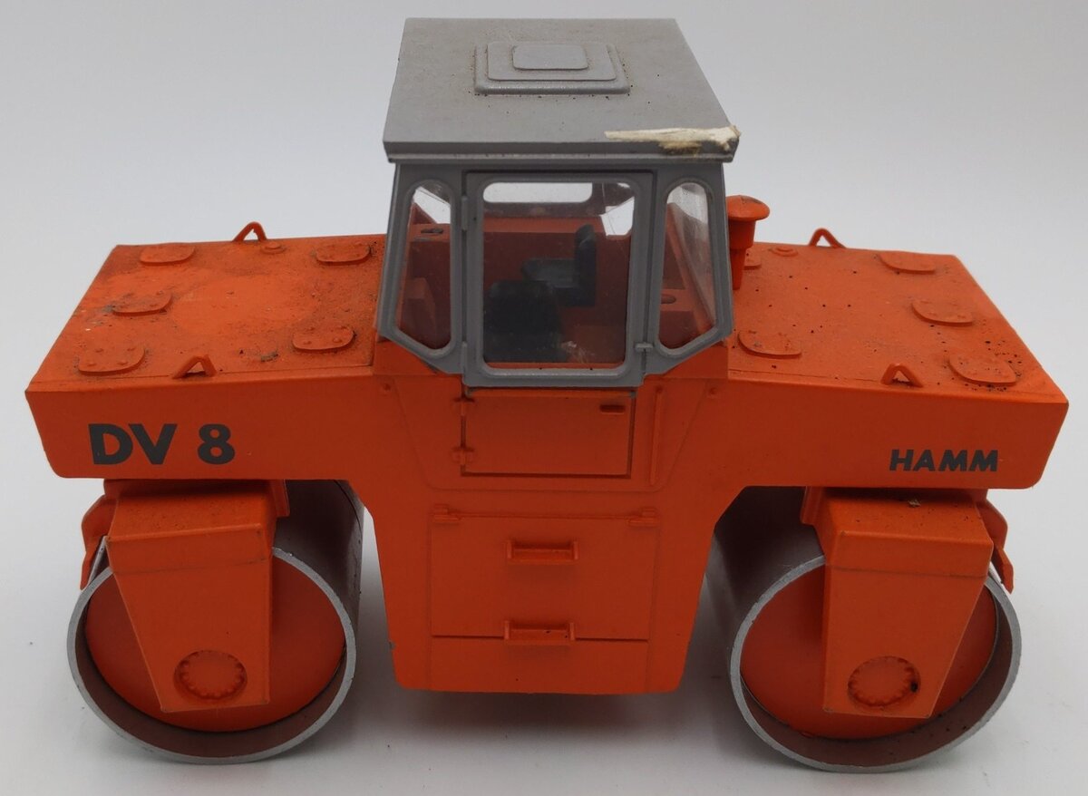 NZG Modelle 1:25 Scale HAMM DV 8 Roller EX/Box