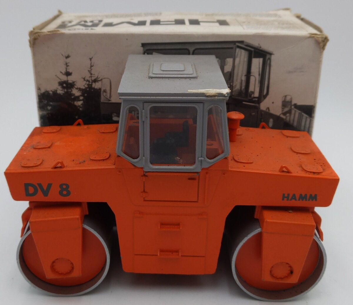 NZG Modelle 1:25 Scale HAMM DV 8 Roller EX/Box