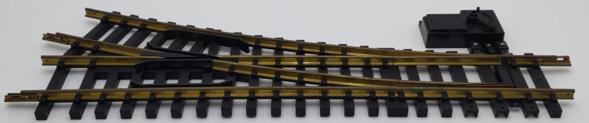 Aristo-Craft 30370 G Brass Wide Radius Right Hand 10' Manual Switch Turnout VG