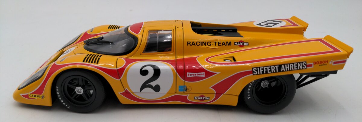 AutoArt 1:18 Scale Porsche 917K Martini Racing EX