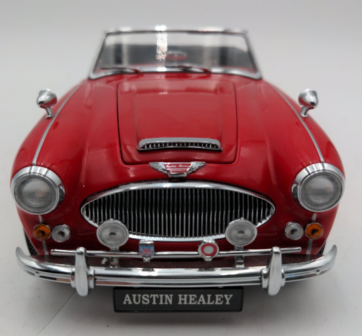 Kyosho 1:18 Scale Austin Healey Red MK-III Gorgeous Collection VG