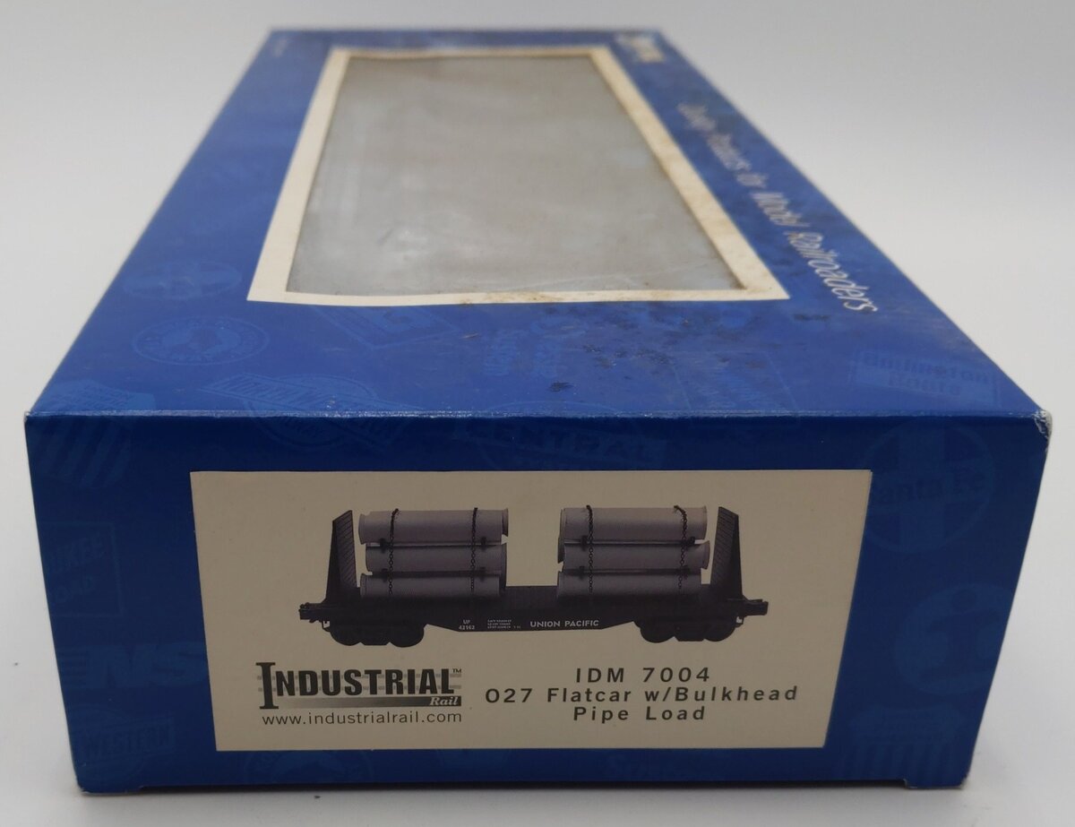 Industrial Rail 7004 O Gauge Union Pacific Bulkhead Flatcar w/ Pipe Load #42162 EX/Box