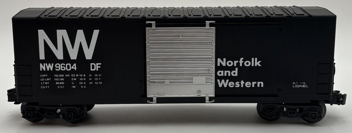 Lionel 6-9604 O Gauge Norfolk & Western Hi-Cube Boxcar EX/Box