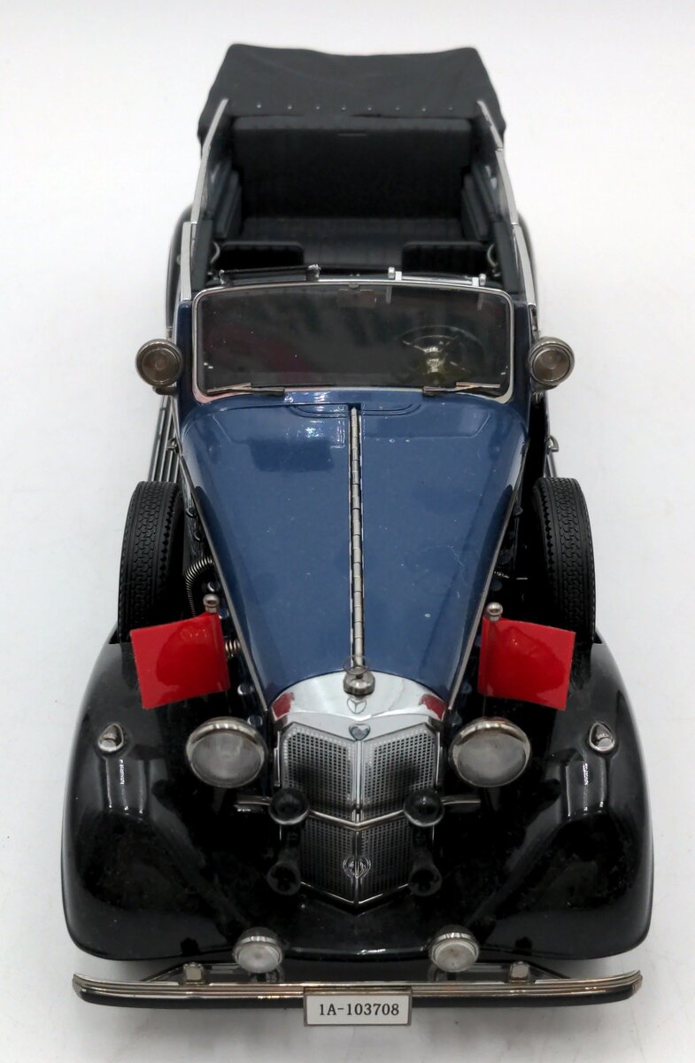 Signature Models 1:18 Diecast 1938 Mercedes Benz 770K Limousine in Navy Blue VG