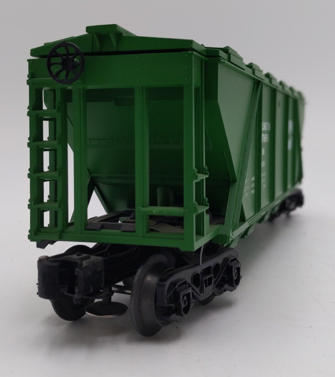 Lionel 6-6101 O Gauge Burlington Northern Covered Hopper EX