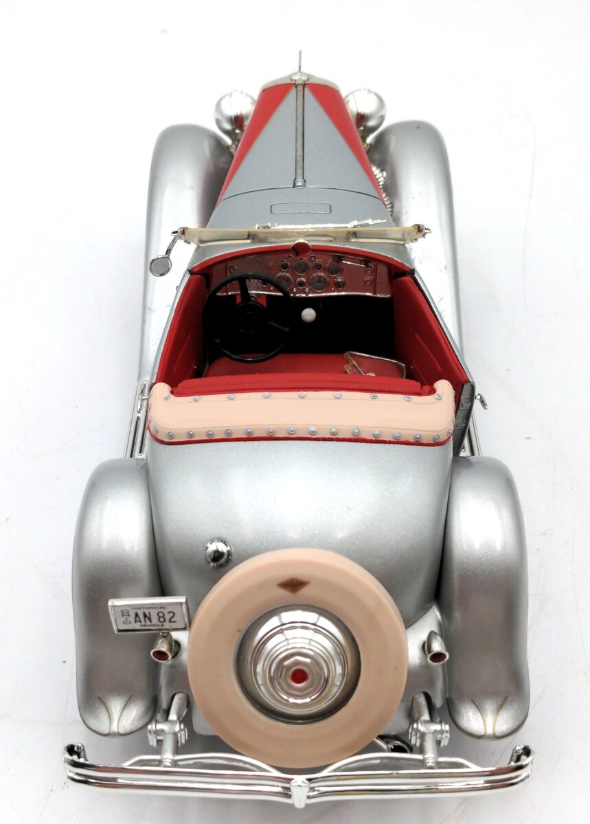 Ertl 3339GA 1:18 Scale Diecast 1935 Duesenberg SSJ VG