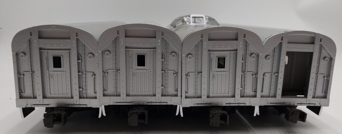 MTH 20-6015 O Union Pacific 60' Aluminum Passenger Car Set (Set of 4) EX