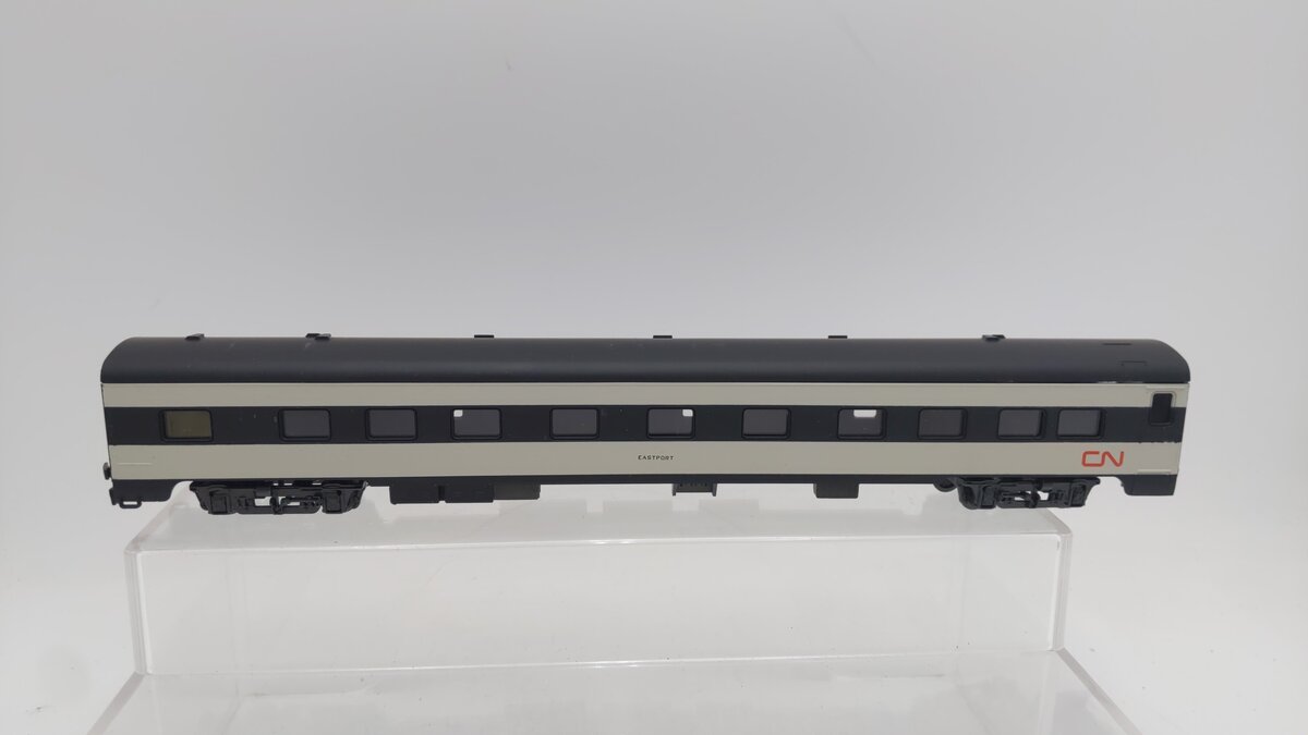 Rivarossi 6544/0 HO Scale CN Canadian National Sleeper Passenger Car 