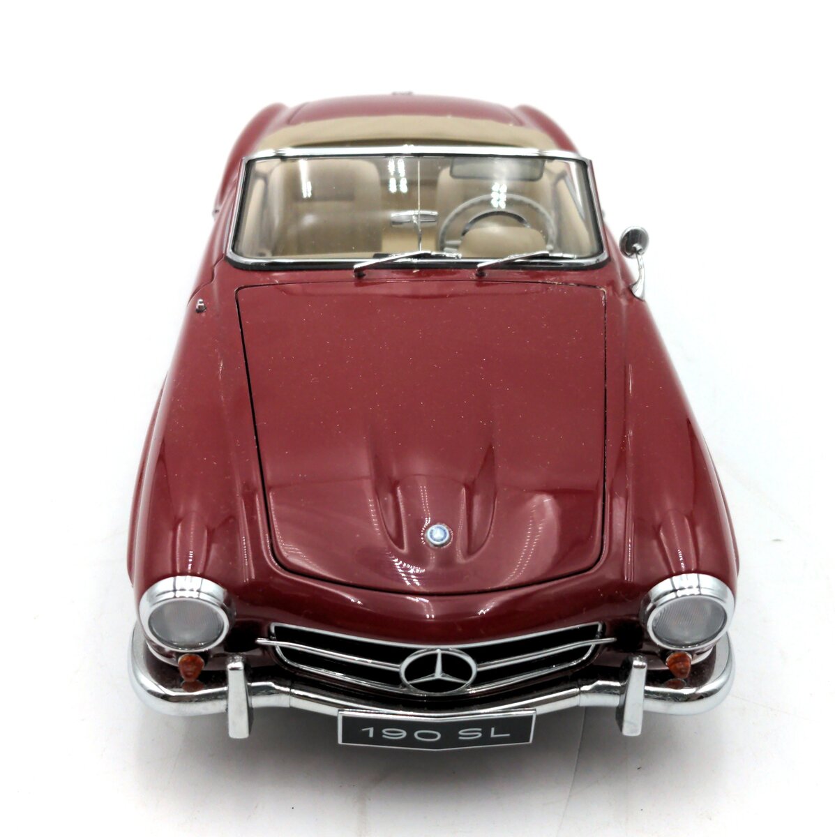 AutoArt 1:18 Scale Diecast Mercedes-Benz SL VG