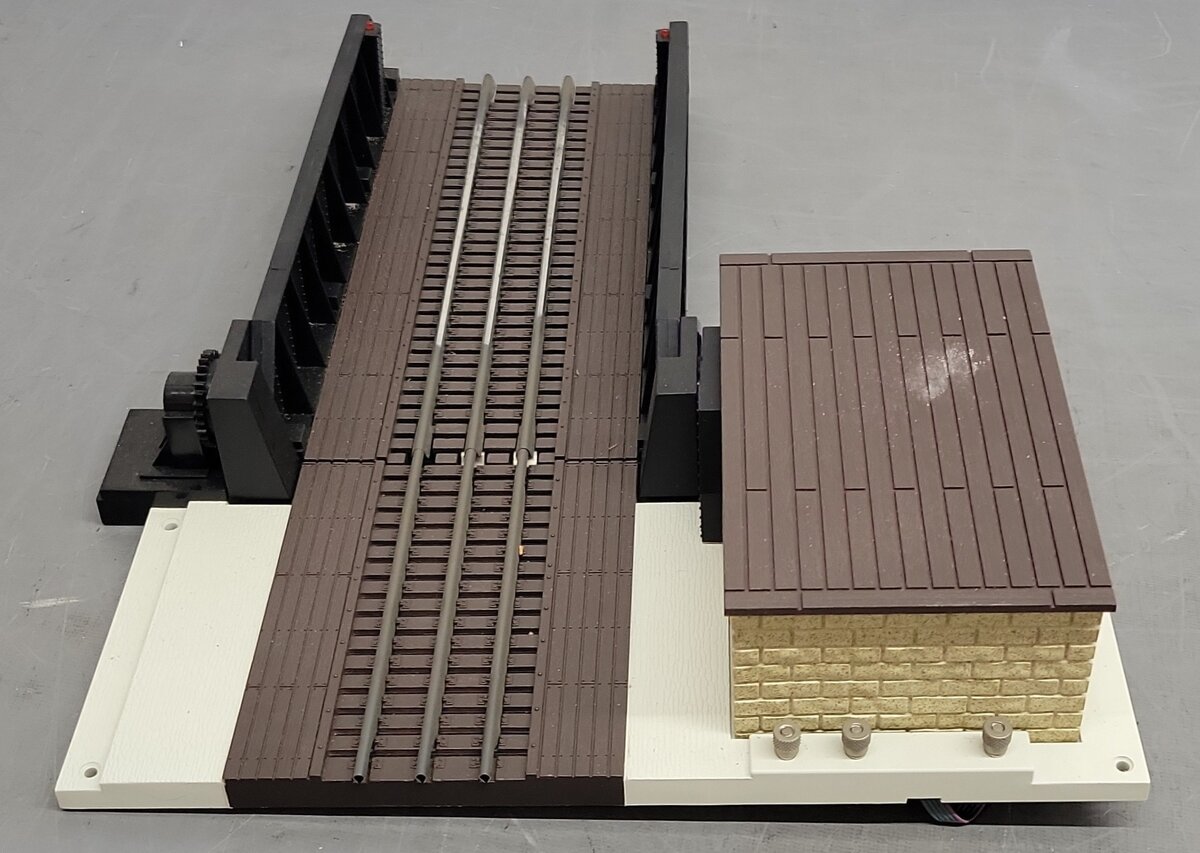 Lionel 6-14173 O Gauge Operating Drawbridge EX/Box