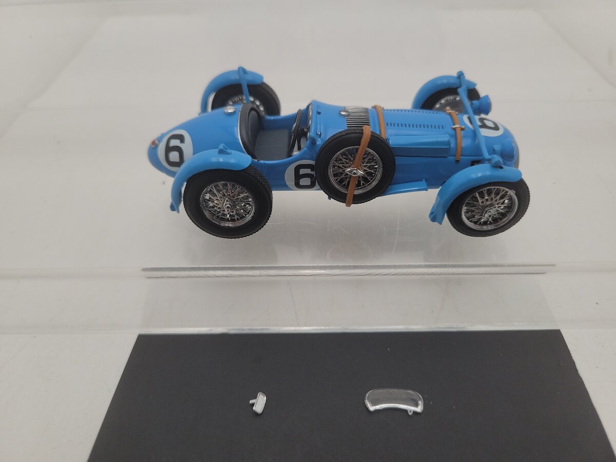 IXO LMC089 1:43 Scale Talbot Lago T26GS J.M. Fangio L. Rosier LM 1951 Race Car EX