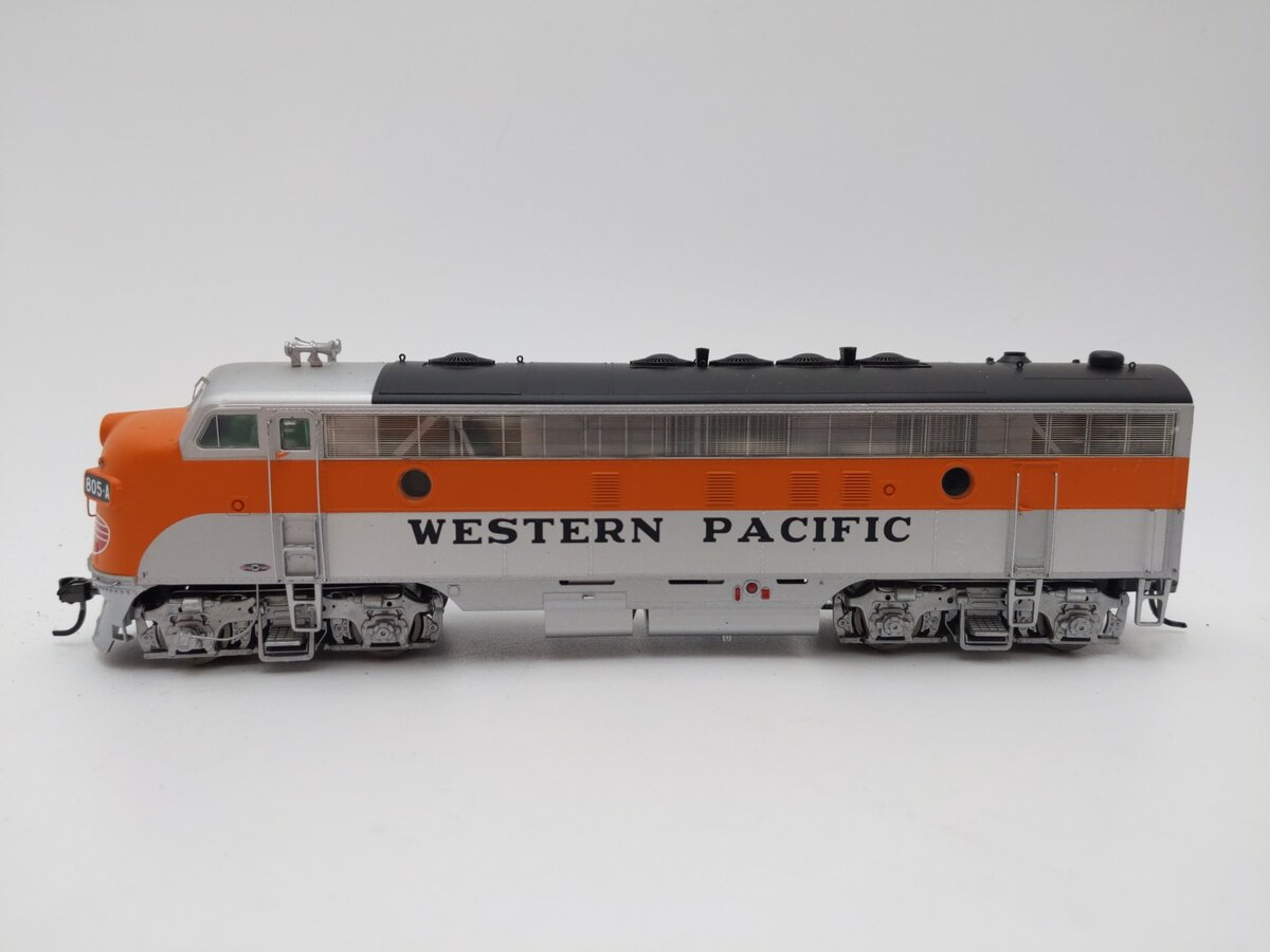 InterMountain 49937-03 HO Western Pacific EMD FP7 Diesel Engine #805A EX