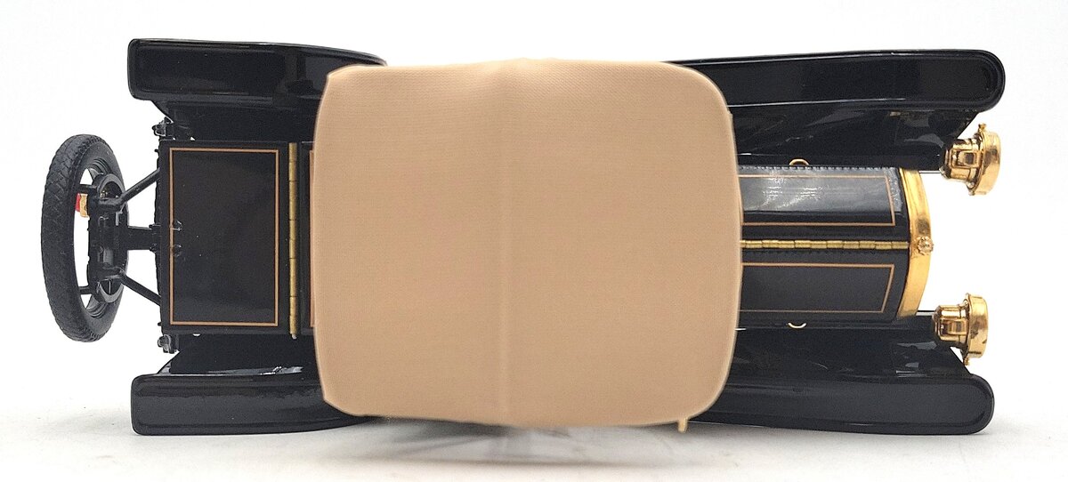 Franklin Mint B11RU75 1:24 1910 Cadillac Model 30 Roadster in Black EX/Box