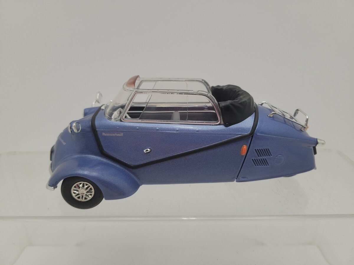 Revell KR 200 1:18 Scale Messerschmitt Metalic Blue Bubble Car Cabriolet Diecast EX