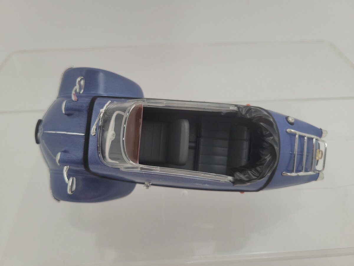 Revell KR 200 1:18 Scale Messerschmitt Metalic Blue Bubble Car Cabriolet Diecast EX