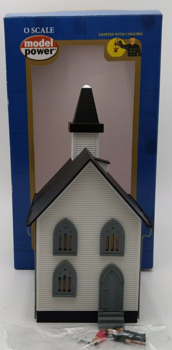 Model Power 6350 O Built-Up Church Building with 2 Figures EX/Box