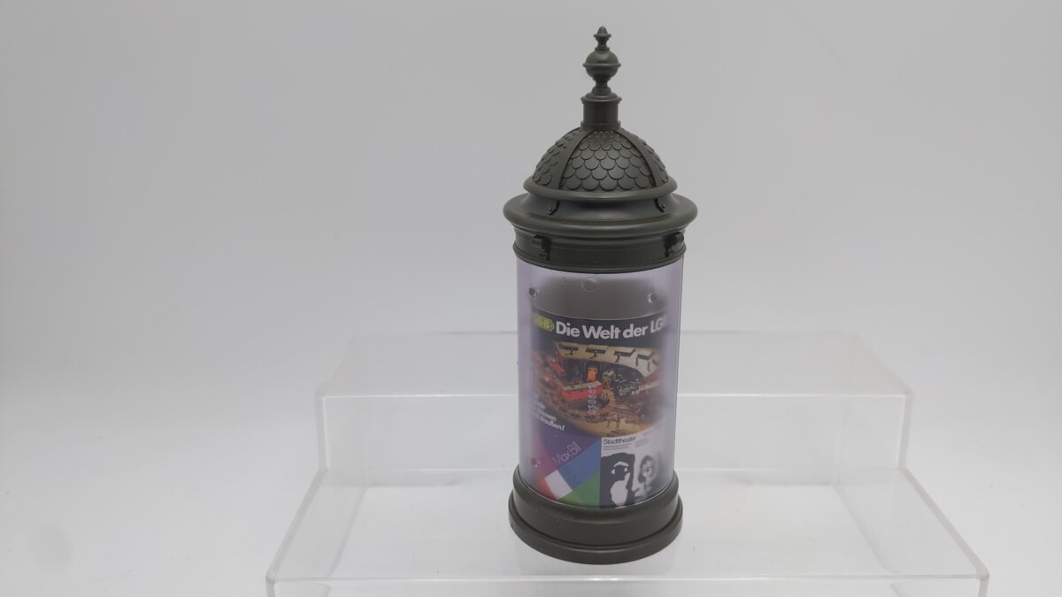 LGB 5038 G Scale Advertising Kiosk EX/Box