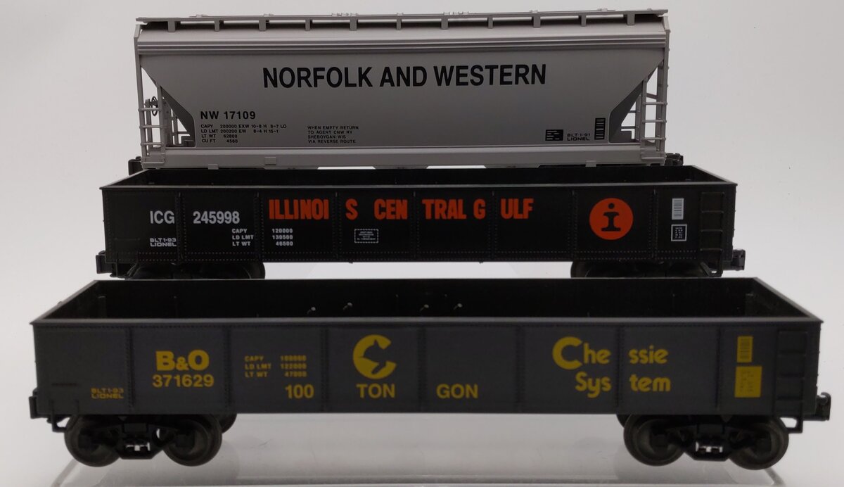 Lionel O Gauge Assorted Freight Cars: 6-17109, 6-17403, 6-17404 [3] EX/Box