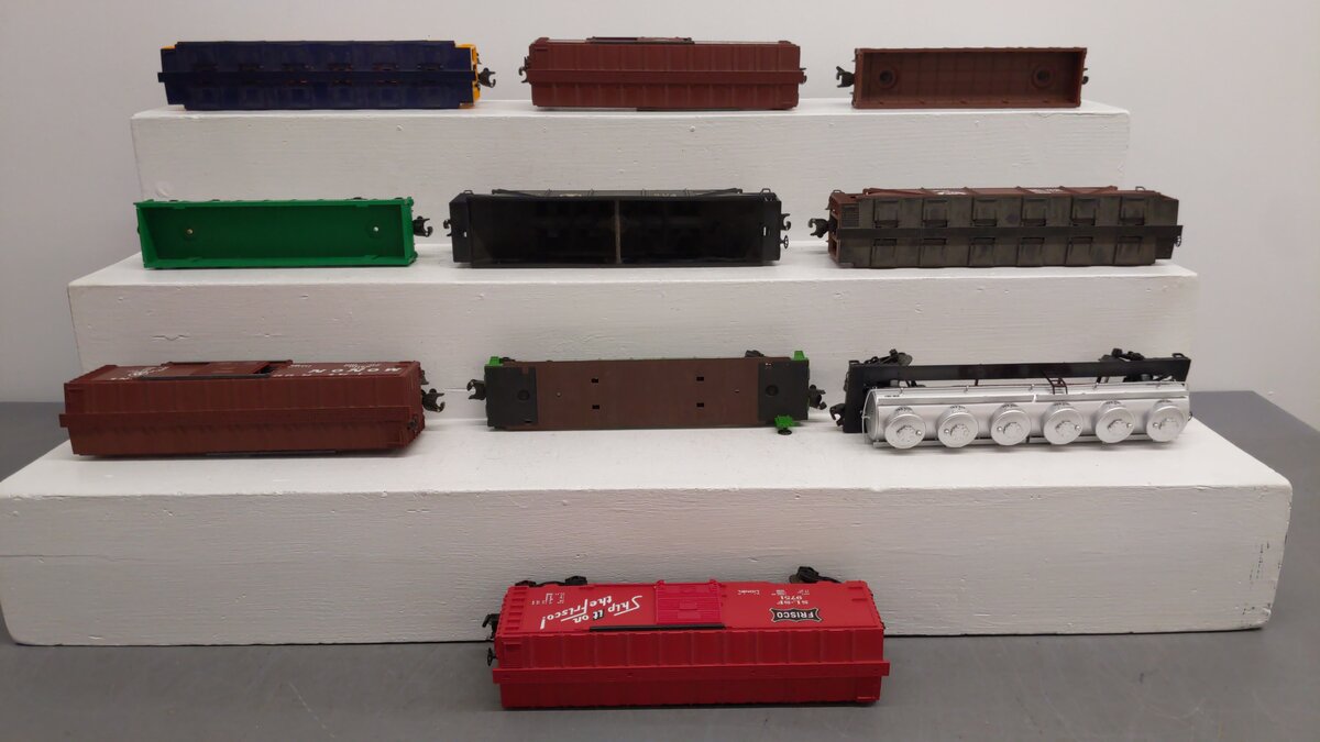 Lionel & Others O Gauge Freight Cars [10] VG