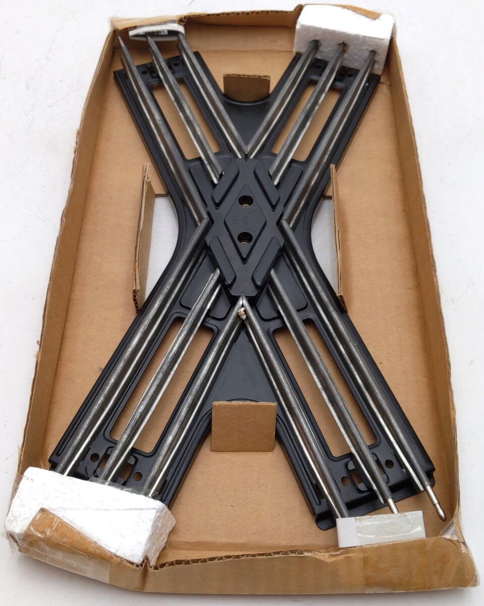 Lionel 6-5545 O Gauge 45° Crossover EX/Box