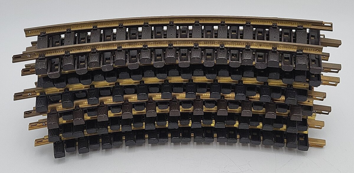 Aristo-Craft 11100 G Gauge Euro Brass 4 Ft. Diameter Curved Track (12) VG