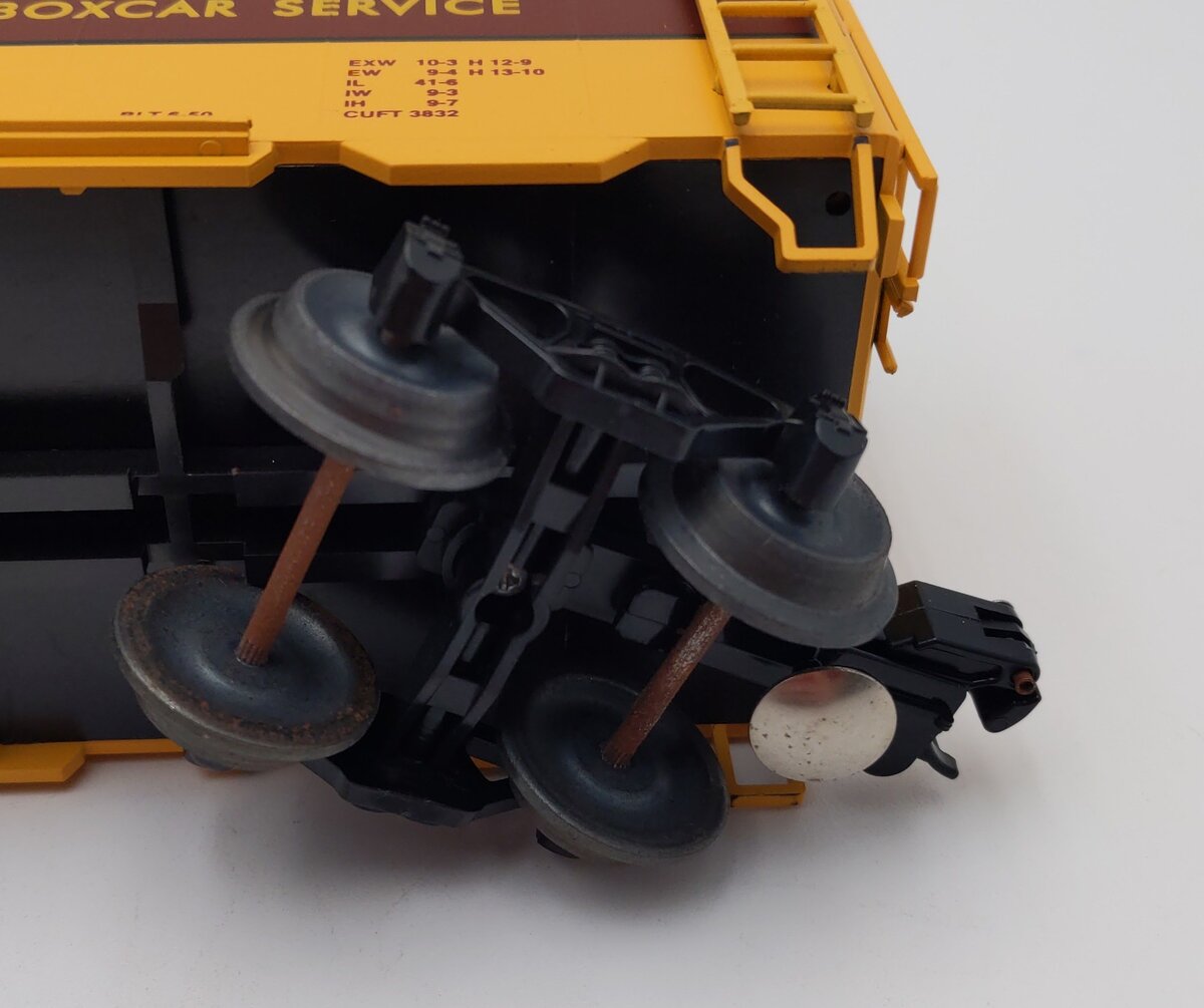 Weaver 6-9203 O Union Pacific Express Boxcar #9203 EX/Box