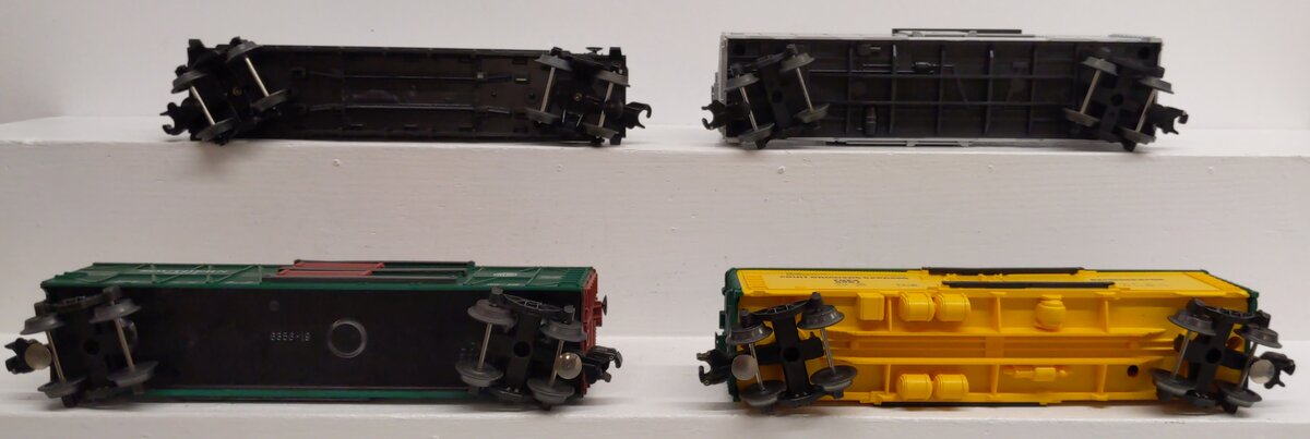 Lionel O Gauge Assorted Freight Cars: #16922, #7403, #9887, #17222 [4] LN/Box