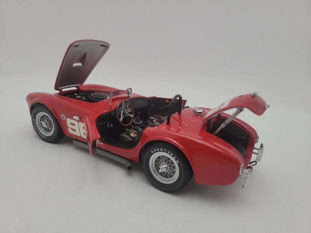 Exoto 260/289 1:18 Scale Red 1962 The First Racing Cobra #98XP Limited Edition EX