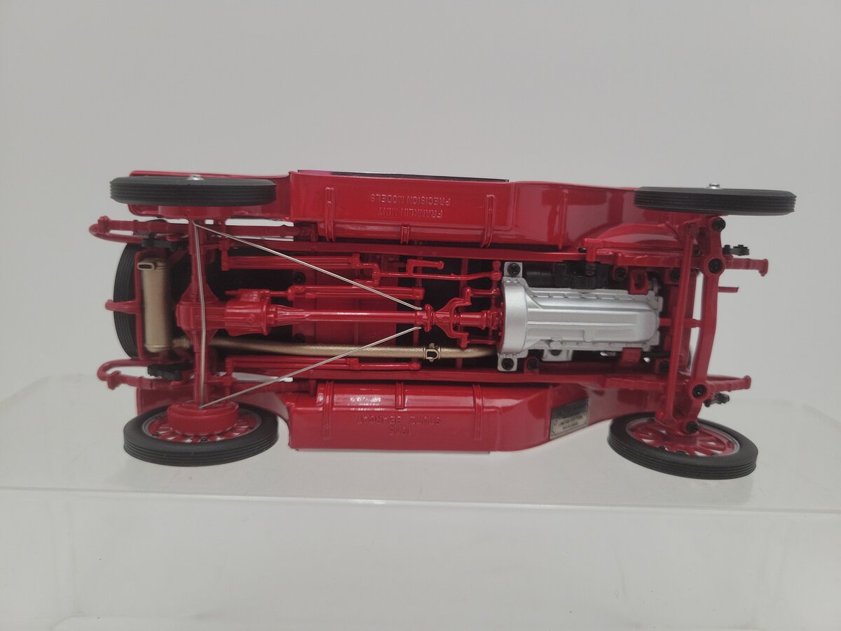 Franklin Mint TP98 1:24 Scale Red 1915 Stutz Bearcat Roadster EX