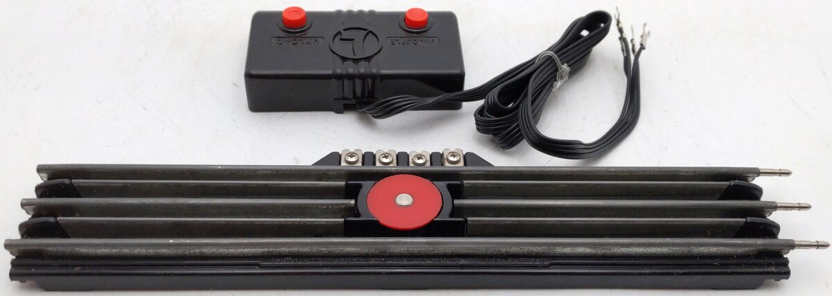 Lionel 6-5530 O Gauge Operating Track Section EX/Box