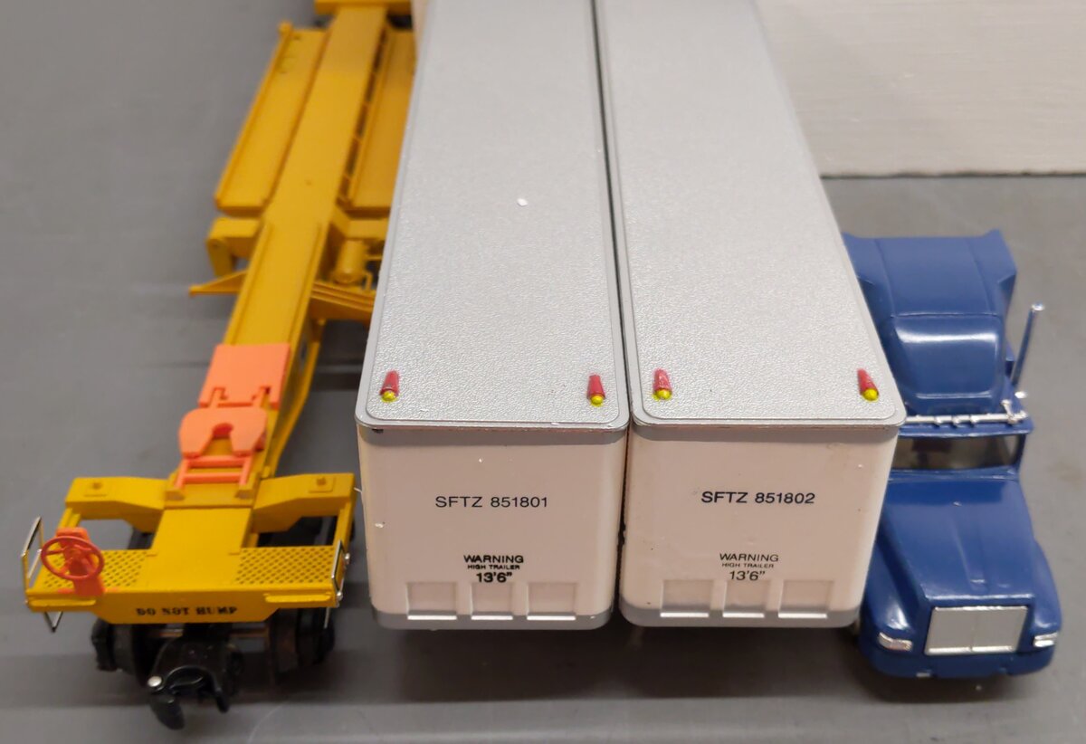 K-Line K77023 O Gauge Santa Fe Classic TTAX Flatcar w/ Trailers VG/Box