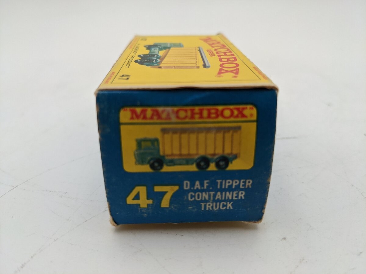 Matchbox Series 47 1:64 Tipper Container Truck EX/Box