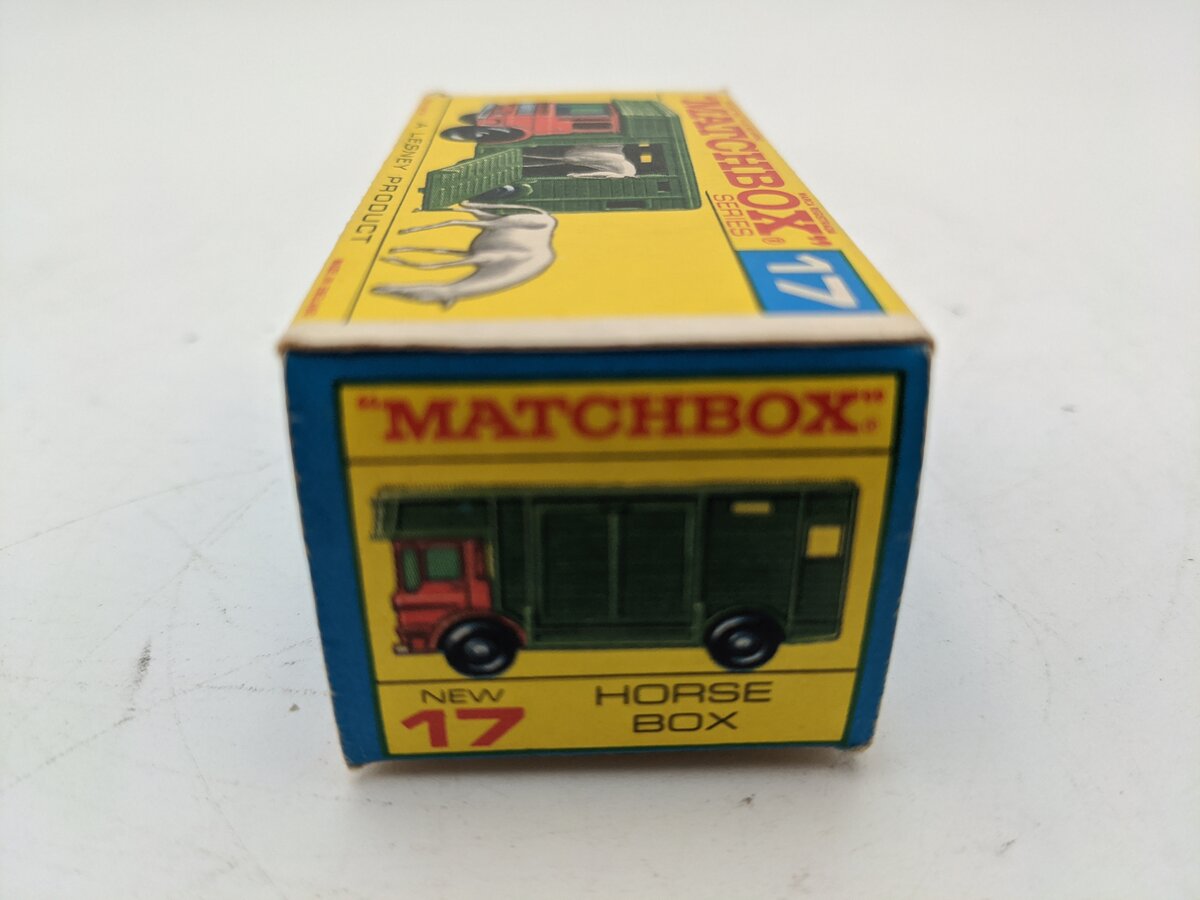 Matchbox 17 Superfast Horse Box EX/Box
