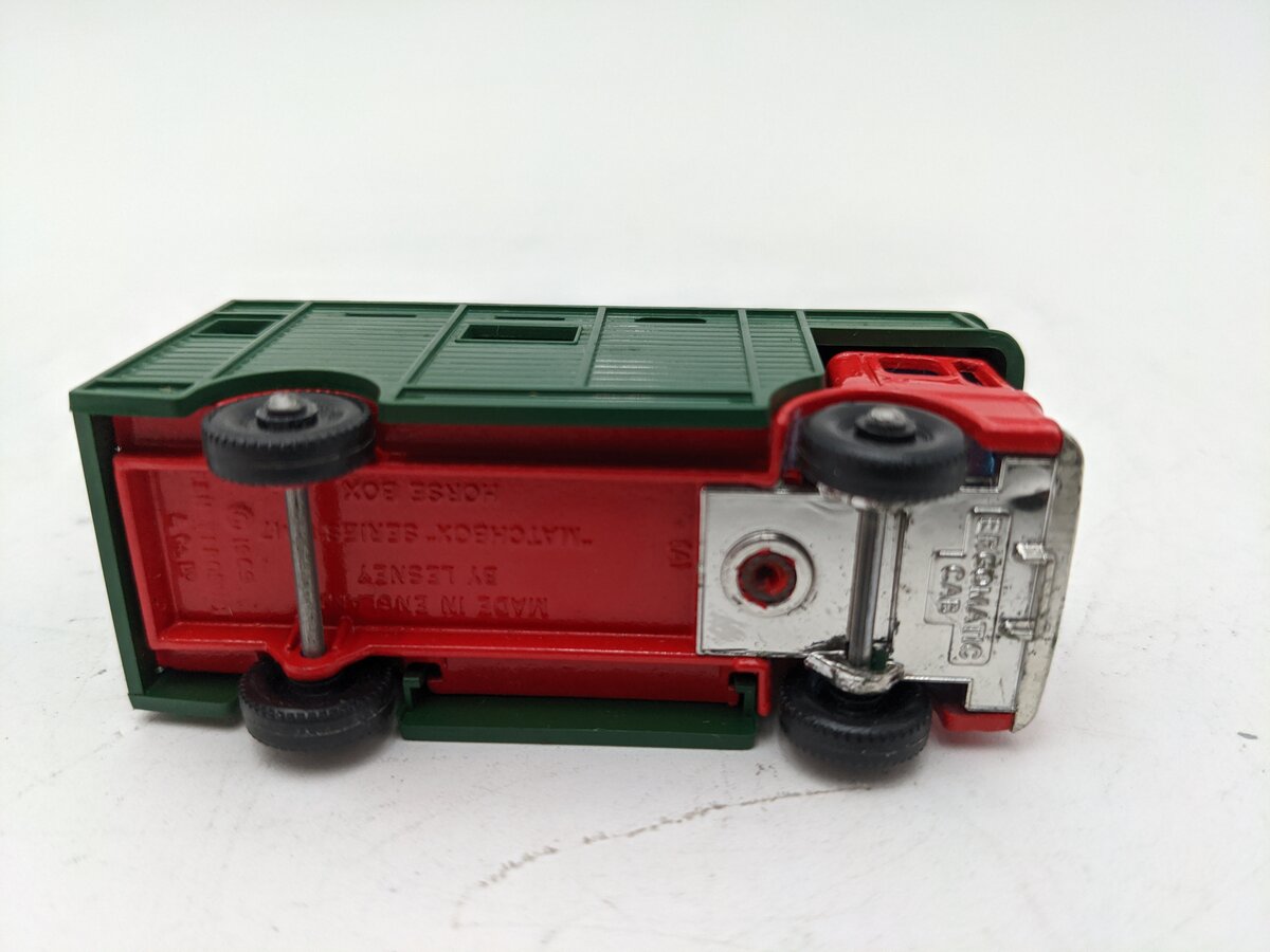Matchbox 17 Superfast Horse Box EX/Box