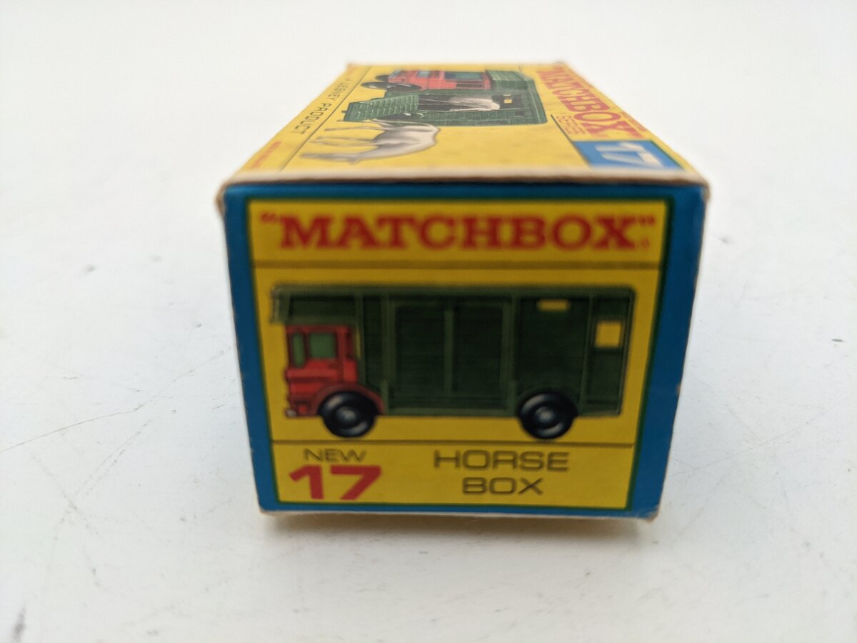 Matchbox 17 Superfast Horse Box EX/Box