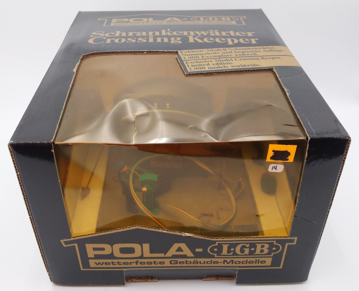 Pola 330878 G Gatekeeper’s Stall with Moveable Figure VG/Box